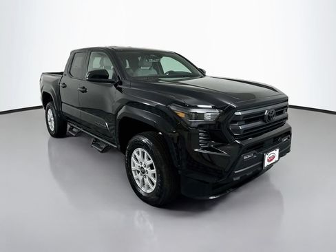 Used 2026 Toyota Tacoma SR5 RWD image 3