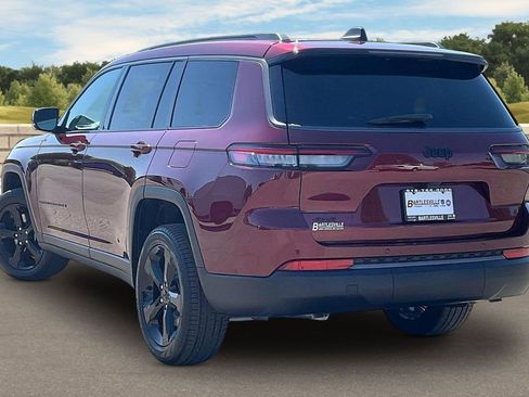 New 2026 Jeep Grand Cherokee L Limited w/ Limited Altitude Package AWD/4WD image 3