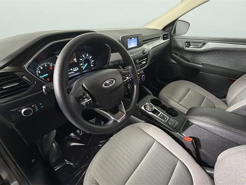 Used 2020 Ford Escape S image 18