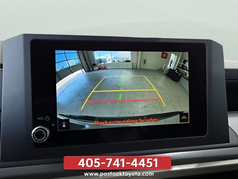 Used 2024 Toyota Tacoma TRD Off-Road AWD/4WD image 21