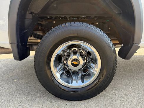 Used 2022 Chevrolet Silverado 3500 LT w/ Convenience Package image 78