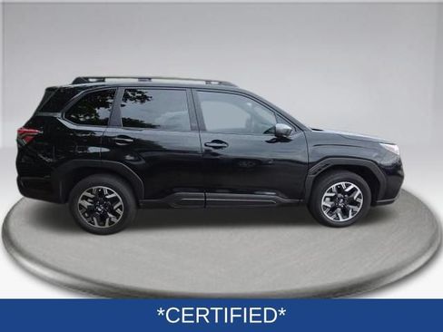 Used 2025 Subaru Forester Premium AWD/4WD image 7