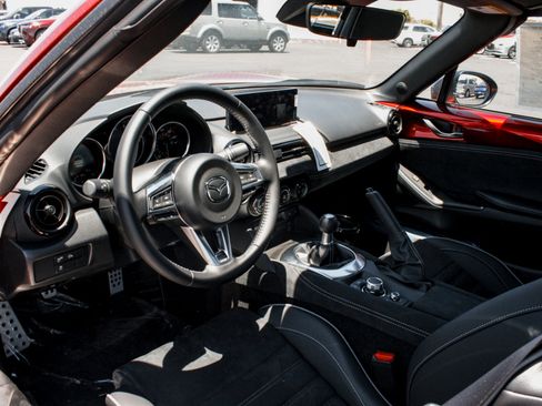 New 2026 MAZDA MX-5 Miata RF Club w/ Interior Package RWD image 8