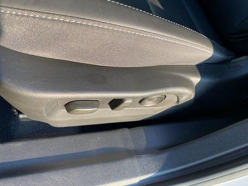 Used 2025 Buick Envision Preferred image 16