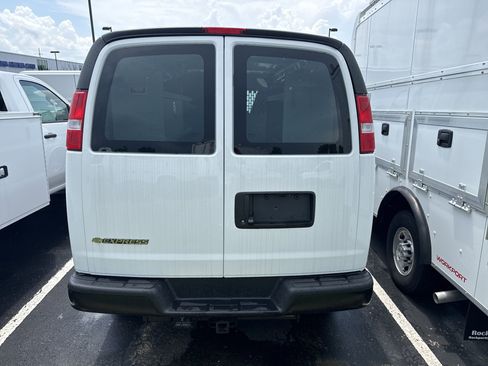 New 2025 Chevrolet Express 2500 w/ Driver Convenience Package RWD image 5