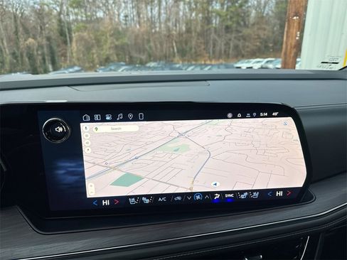 New 2026 Chevrolet Suburban Premier image 27