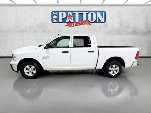 Used 2022 RAM 1500 Classic SLT w/ Electronics Group image 4