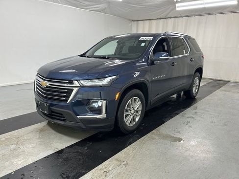 Used 2023 Chevrolet Traverse LT AWD/4WD image 5