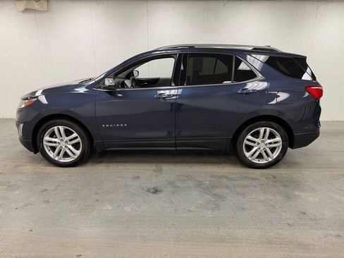 Used 2019 Chevrolet Equinox Premier image 2