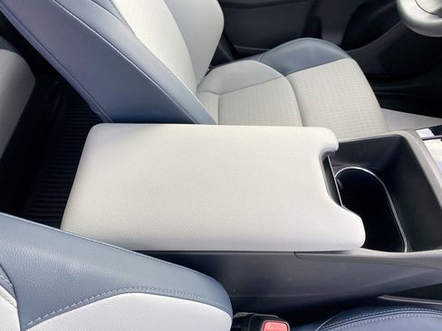 Used 2023 Subaru Solterra AWD image 33