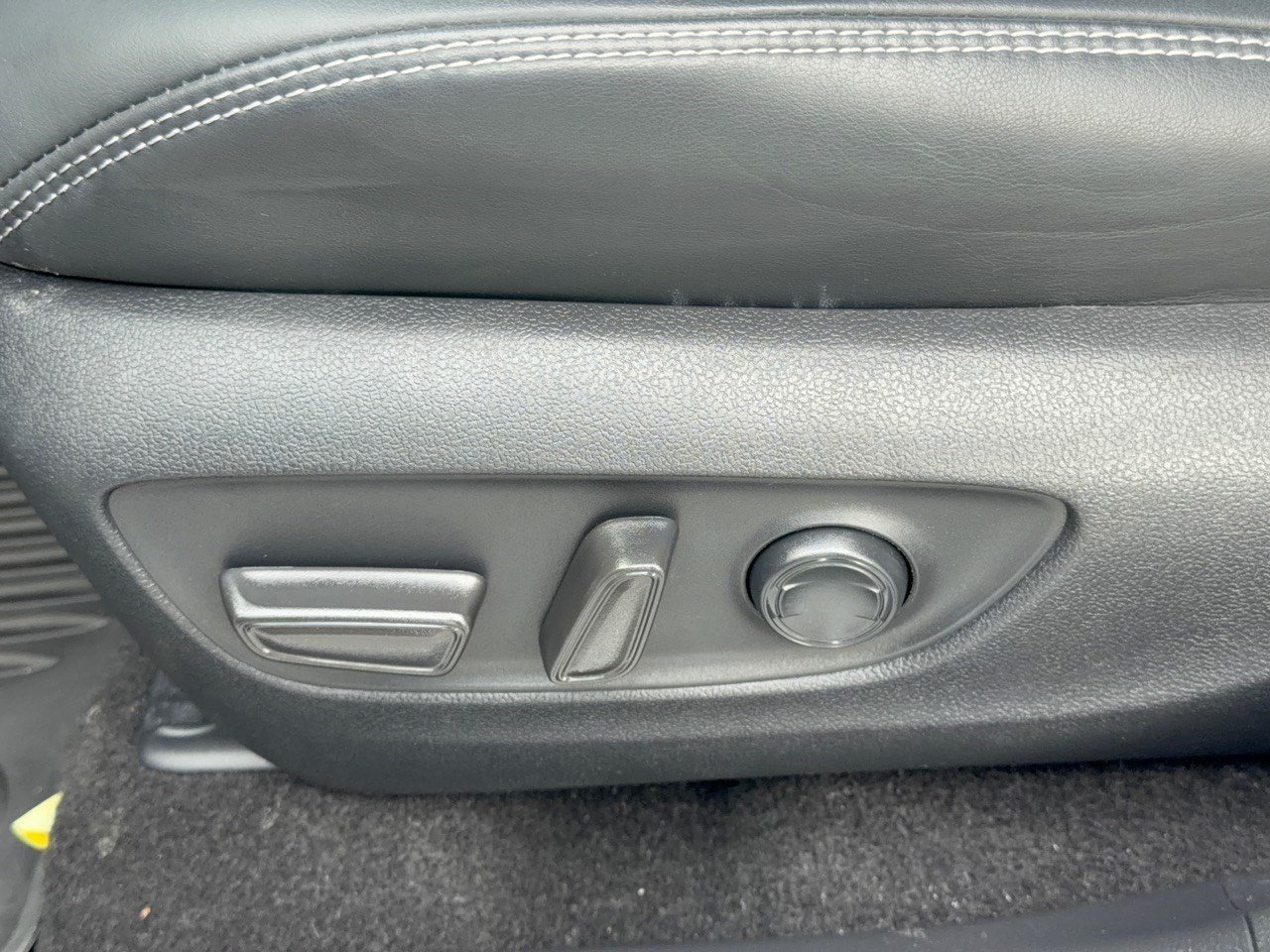 Used 2023 Toyota RAV4 XLE Premium FWD image 16