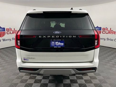 New 2026 Ford Expedition Platinum image 4