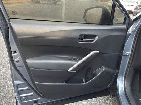 Certified 2022 Toyota Corolla Cross LE image 14