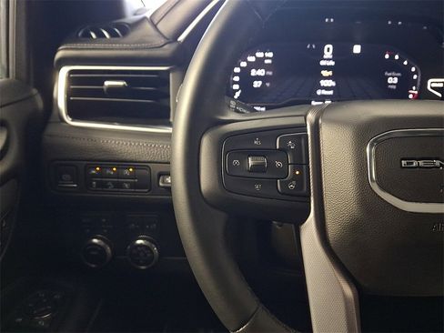 Used 2023 GMC Yukon Denali image 23