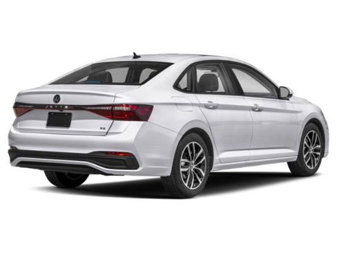 Used 2025 Volkswagen Jetta SE FWD image 5