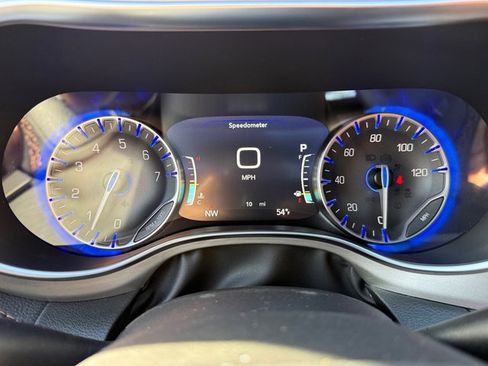 New 2026 Chrysler Pacifica Pinnacle image 31