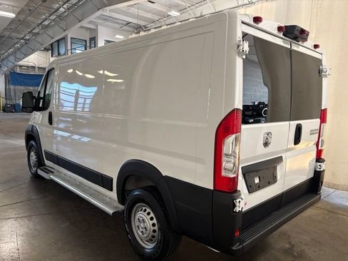 Used 2025 RAM ProMaster 2500 w/ U-Haul Equipment Group FWD image 7