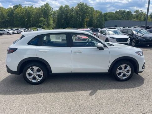 Used 2024 Honda HR-V LX image 7