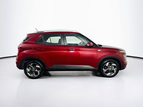Used 2025 Hyundai Venue SEL FWD image 10
