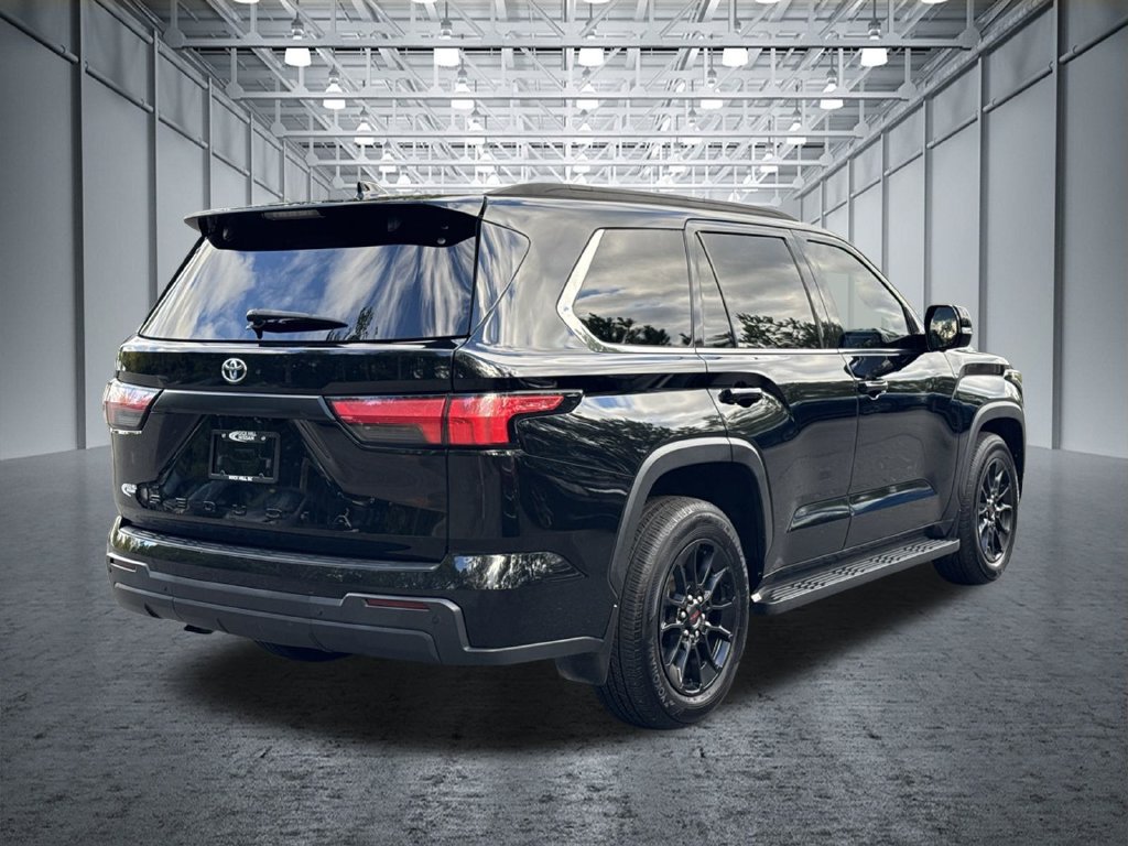 Used 2023 Toyota Sequoia SR5 w/ SR5 Premium Package AWD/4WD image 9