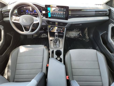 New 2025 Volkswagen Jetta SE image 14