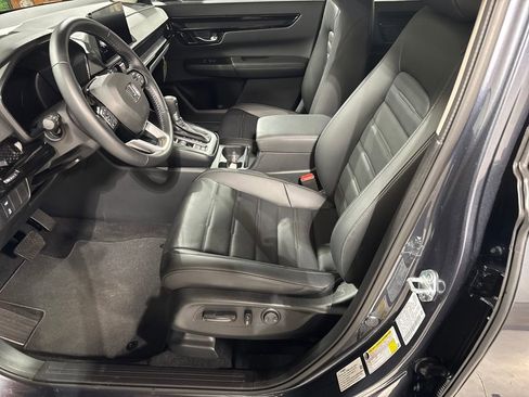 Used 2025 Honda CR-V EX-L image 3