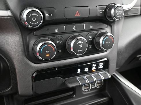 Used 2020 RAM 1500 Big Horn RWD image 20