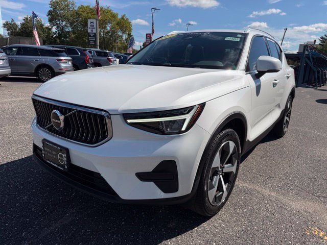 Certified 2024 Volvo XC40 B5 Core w/ Protection Package Premier AWD/4WD image 1