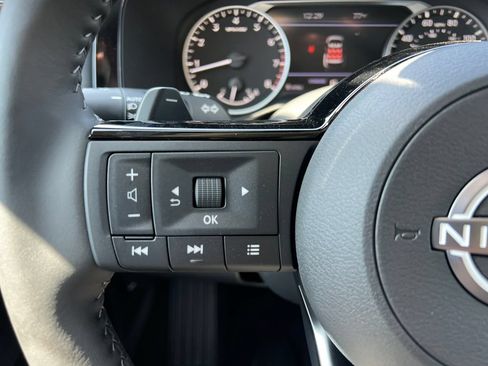 New 2026 Nissan Pathfinder SL FWD image 24