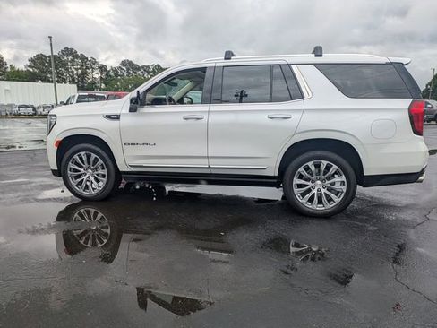 Used 2021 GMC Yukon Denali w/ Denali Premium Package AWD/4WD image 7