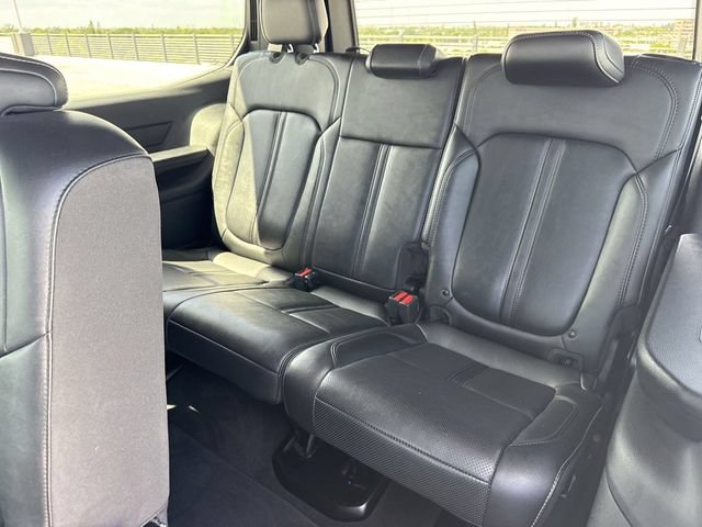 Used 2023 Jeep Wagoneer Series III w/ Preferred Equipment Group RWD image 24