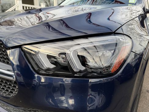 Used 2020 Mercedes-Benz GLE 350 4MATIC w/ AMG Line Exterior image 14