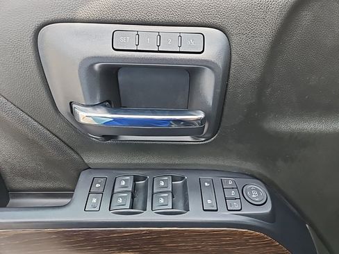 Used 2018 GMC Sierra 2500 Denali w/ Duramax Plus Package image 19