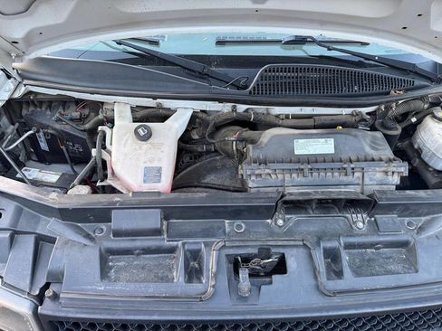 Used 2019 Chevrolet Express 2500 w/ Driver Convenience Package RWD image 13