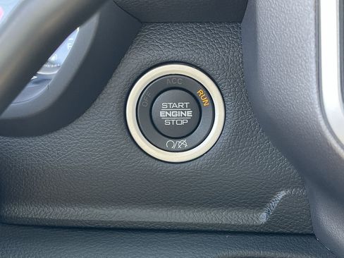 Used 2023 RAM 3500 Big Horn w/ Night Edition image 21