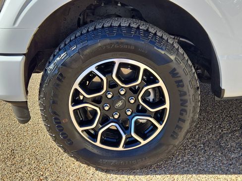 Used 2023 Ford F150 Lariat AWD/4WD image 11