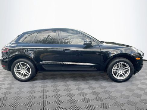 Used 2018 Porsche Macan AWD/4WD image 5