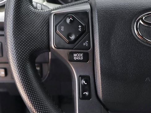 Used 2020 Toyota Tacoma TRD Off-Road w/ Technology Package AWD/4WD image 24