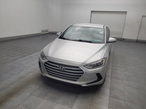 Used 2018 Hyundai Elantra SE FWD image 15