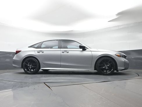 Certified 2025 Honda Civic Sport image 31