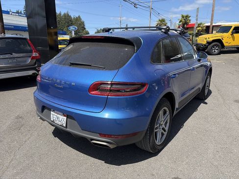Used 2018 Porsche Macan AWD/4WD image 3