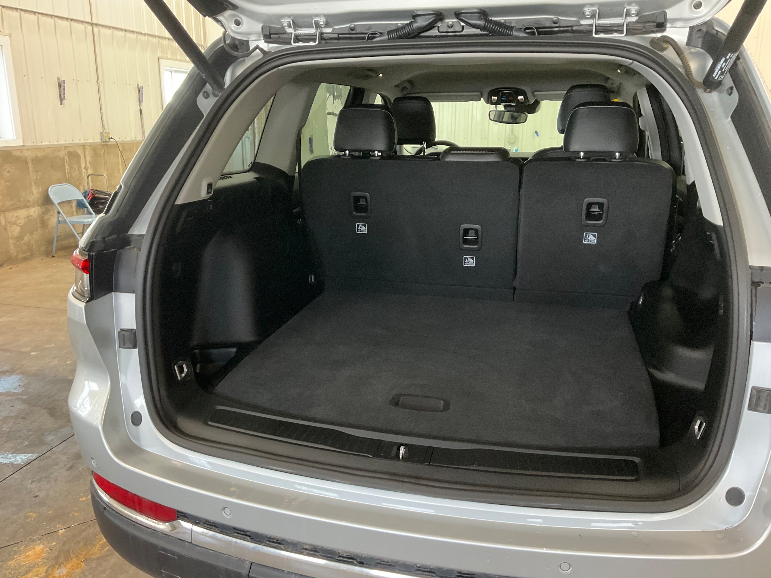 Used 2022 Jeep Grand Cherokee Limited AWD/4WD image 22