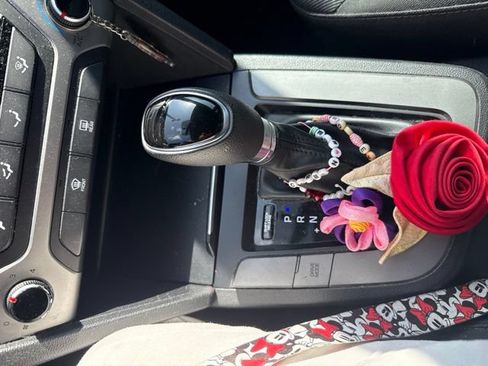 Used 2018 Hyundai Elantra SEL FWD image 23