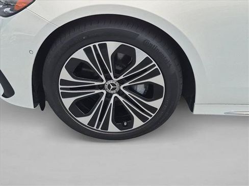 Used 2026 Mercedes-Benz E 350 4MATIC Sedan image 25