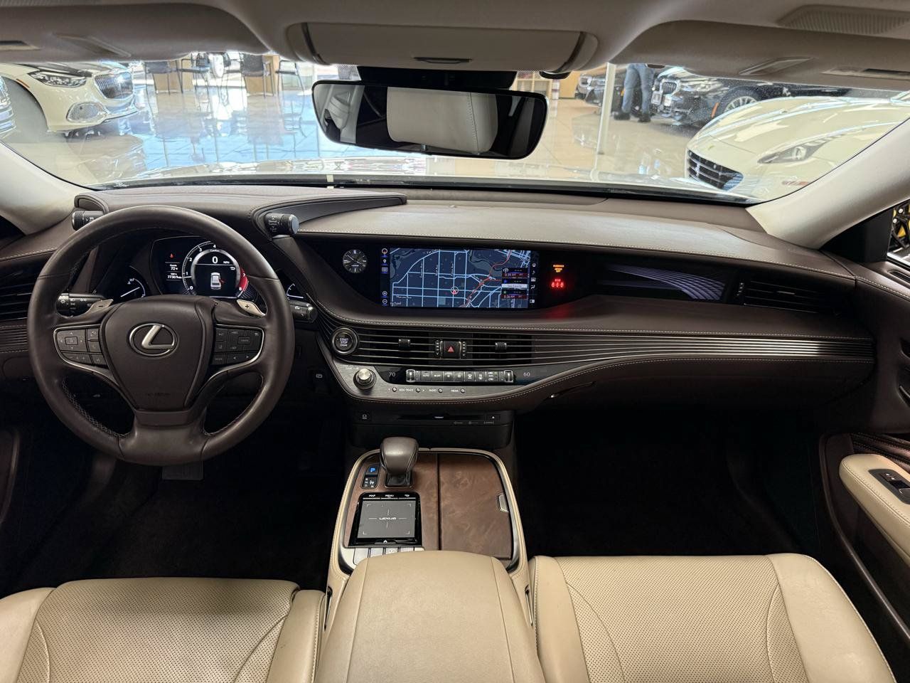 Used 2018 Lexus LS 500 w/ Accessory Package (Z2) RWD image 11
