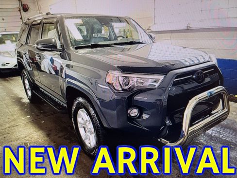 Used 2024 Toyota 4Runner SR5 Premium image 4