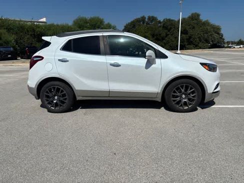 Used 2019 Buick Encore Sport Touring FWD image 6