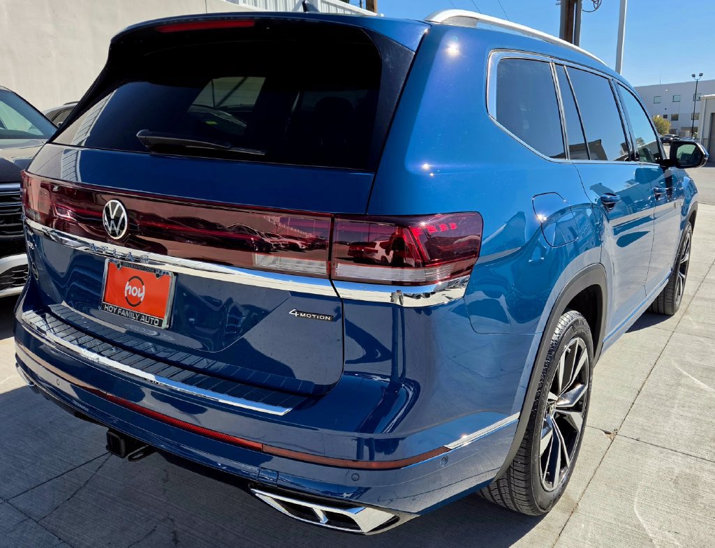 Certified 2025 Volkswagen Atlas SEL Premium R-Line AWD/4WD image 8