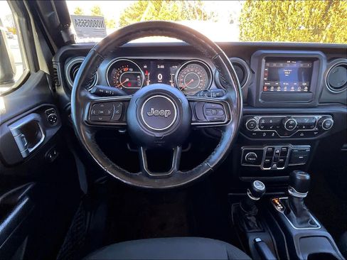 Used 2023 Jeep Wrangler Willys image 17