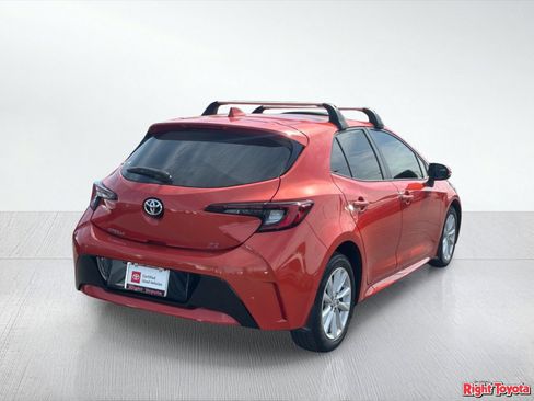 Certified 2025 Toyota Corolla SE FWD image 5